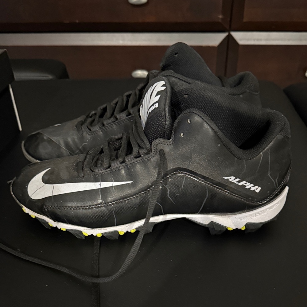 Nike Alpha Men's Football Cleats